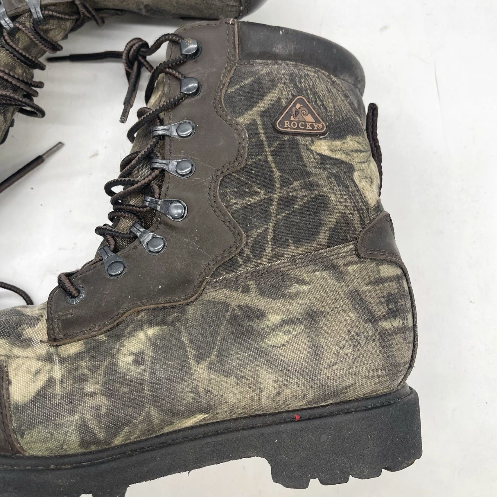 Vintage ROCKY THINSULATE Boots Mens 6 Camouflage Hunting Hiking Workwear Lace Up Mid-Calf Brown Leather Upper Synthetic Size US 6 / EU 39 - 3 Thumbnail