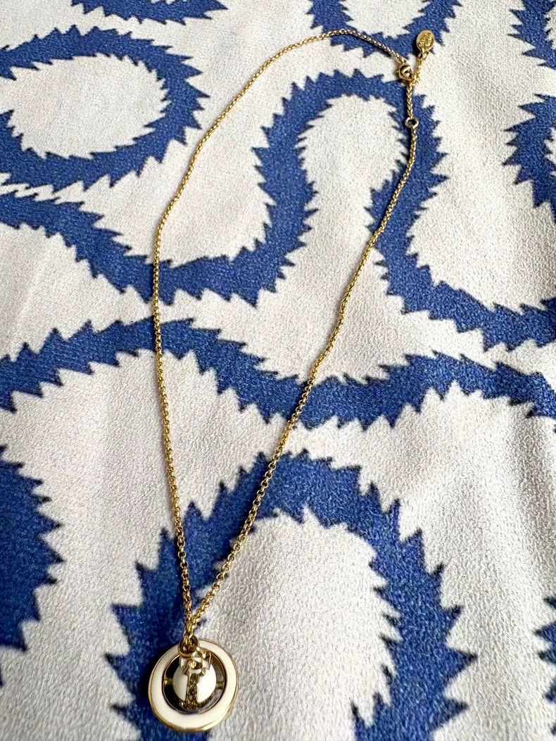 Vivienne Westwood Vivienne Westwood Vintage White Enamel Saturn Orb Necklace Size ONE SIZE - 5 Thumbnail