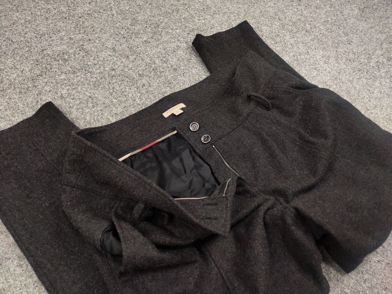 Burberry Burberry Brit Design Classic Gray Wool Cropped women Pants Size 34" / US 12 / IT 48 - 12 Thumbnail