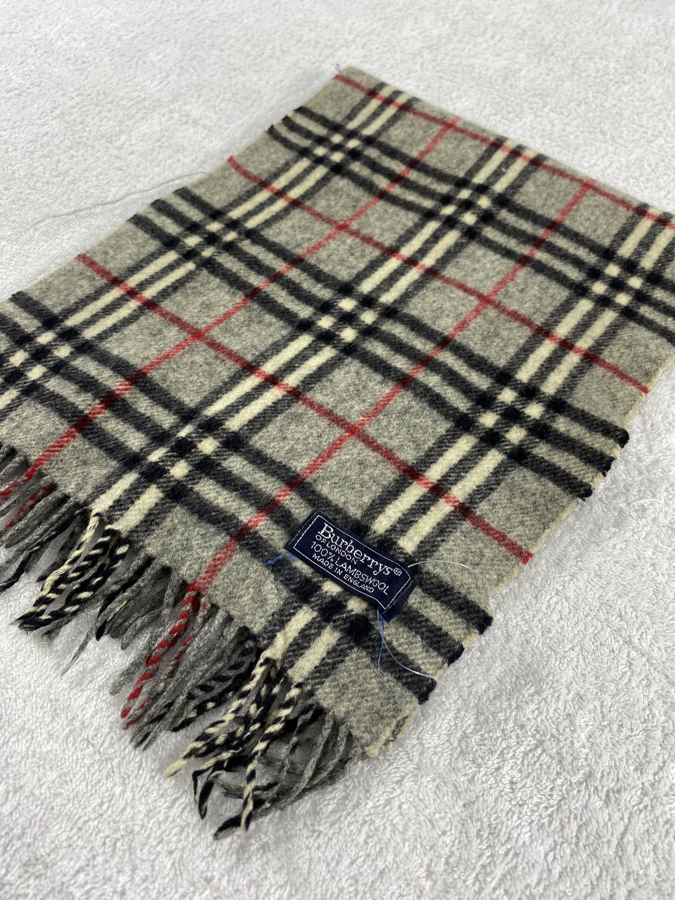 Burberry Vintage Burberry Scarf/Muffler/Neckwear MF772 Size ONE SIZE - 3 Thumbnail