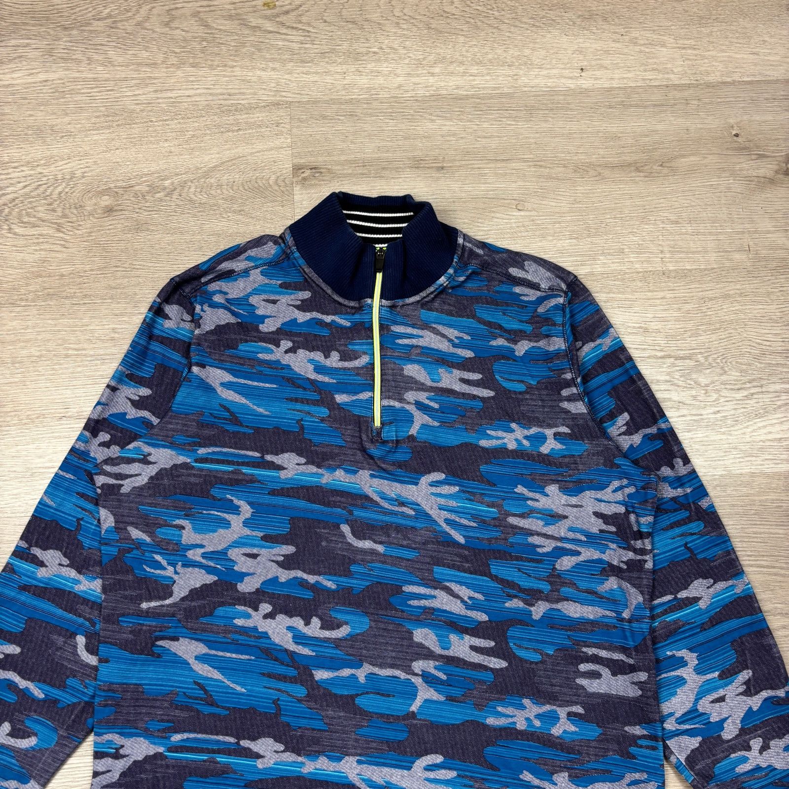 Robert Graham Robert Graham Street Circuit Camo 1/4 Zip Pullover Large Size US L / EU 52-54 / 3 - 2 Thumbnail