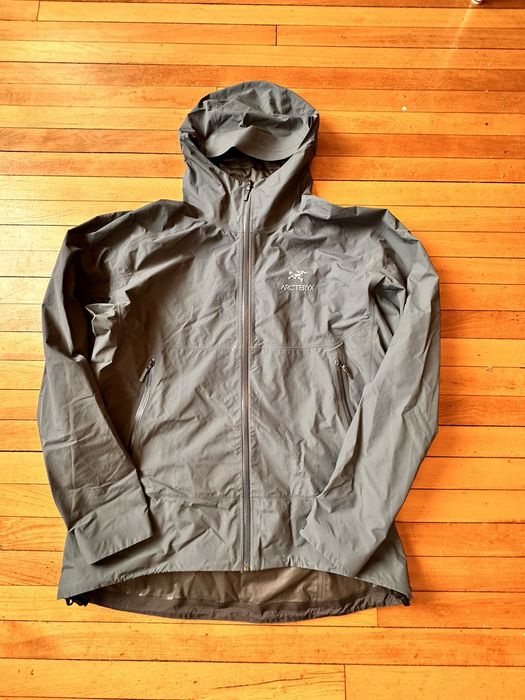 Arc'Teryx Y2K Arc'teryx Gore-tex Shell Jacket | Grailed