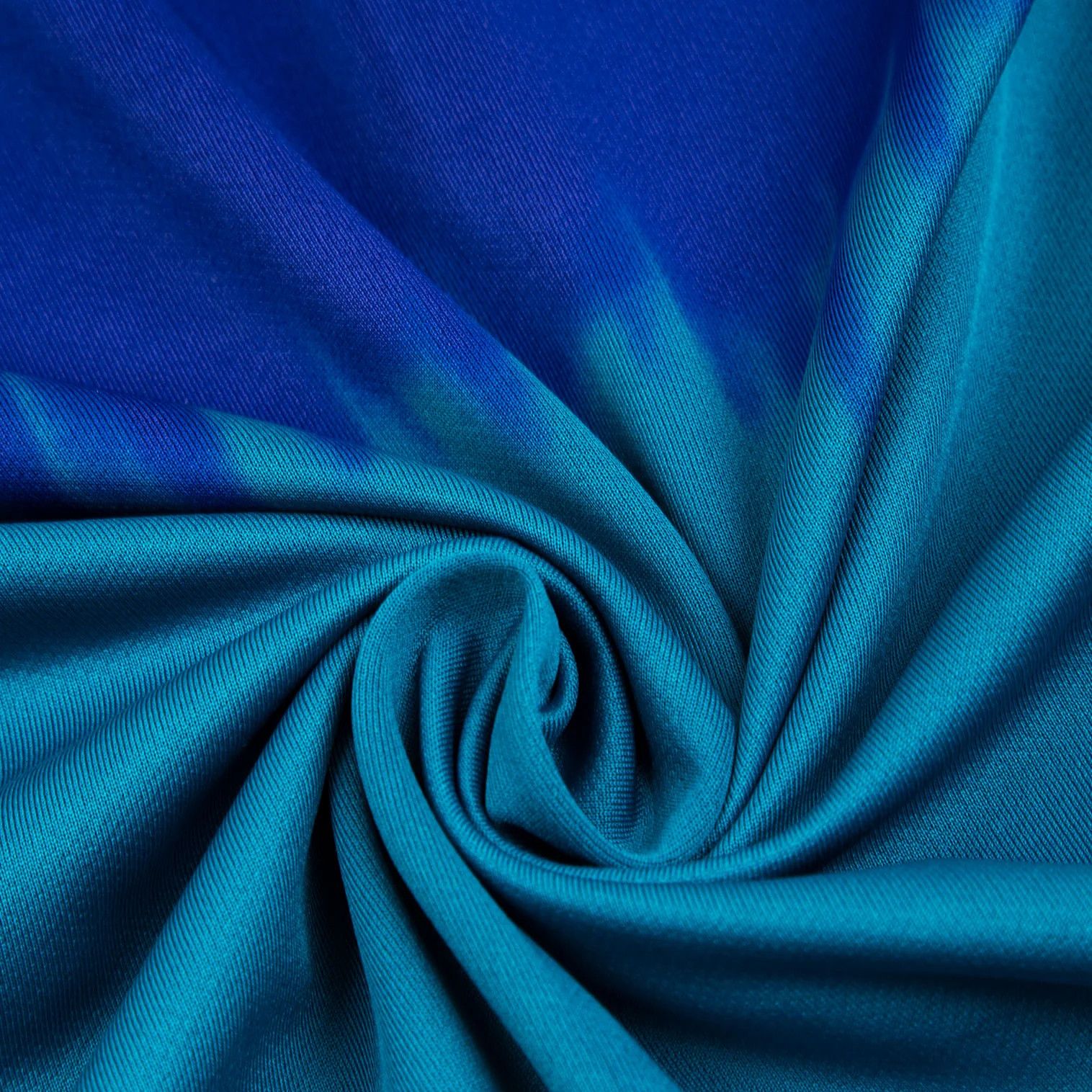Issey Miyake Hand-Dyed Stretch T-Shirt in Blue Emerald Size US XL / EU 56 / 4 - 8 Thumbnail