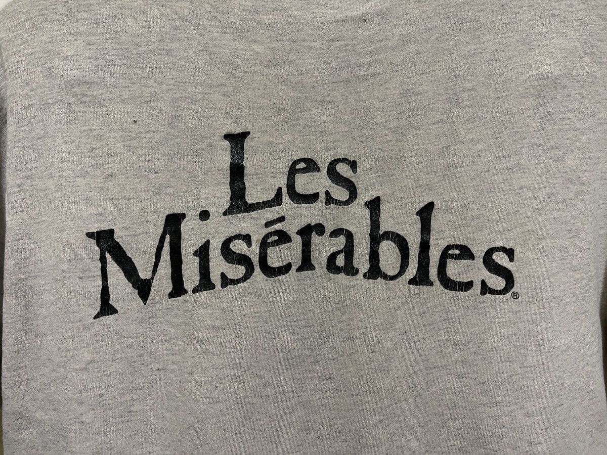 Vintage Les Miserables T Shirt Vintage Distressed Size US M / EU 48-50 / 2 - 21 Thumbnail
