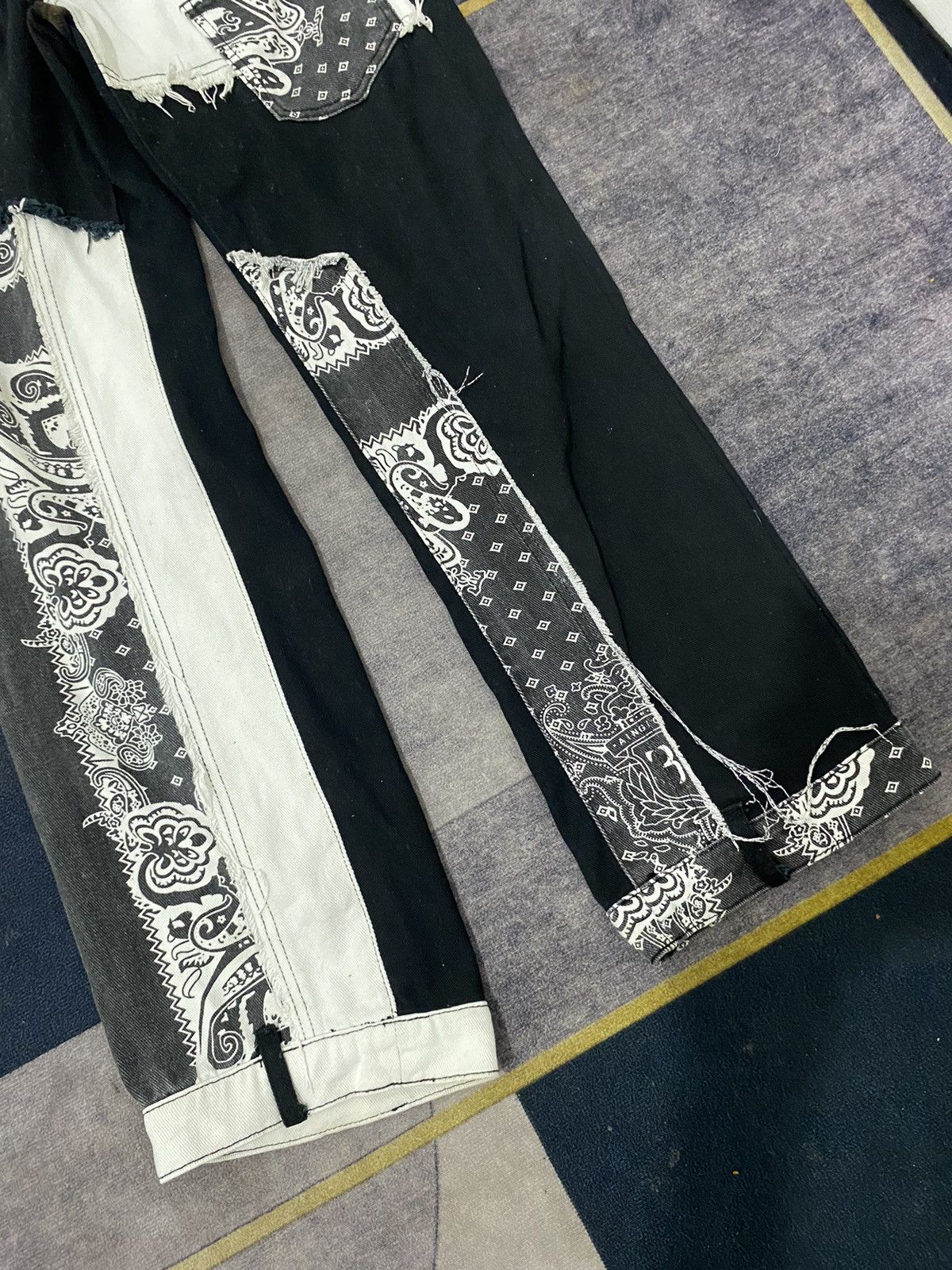 Shein SHEIN KAPITAL STYLE DENIM PANTS Size US 33 - 2 Thumbnail