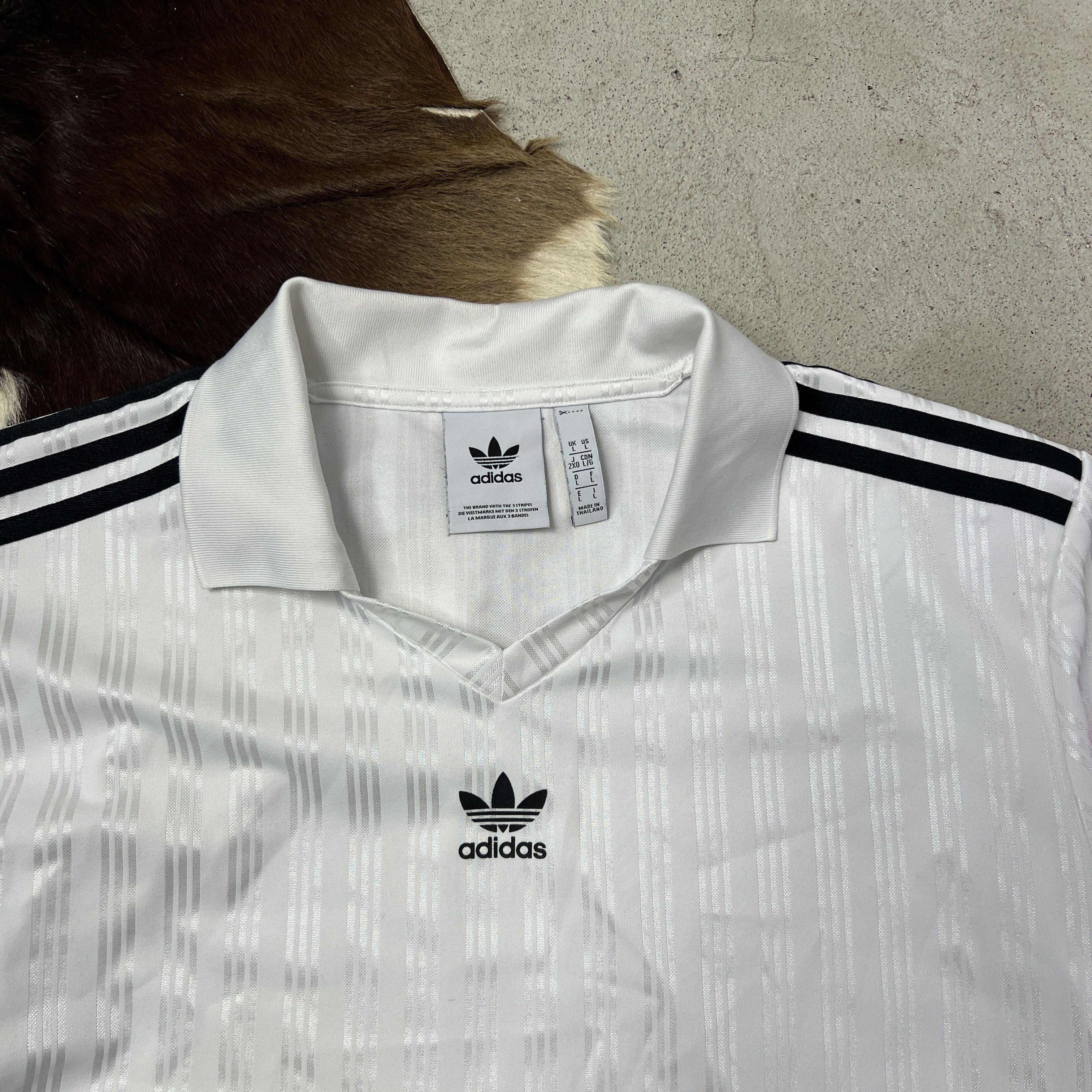 Adidas Vintage Sporty Streetwear Polo Adidas Jersey Y2K Size US L / EU 52-54 / 3 - 3 Thumbnail