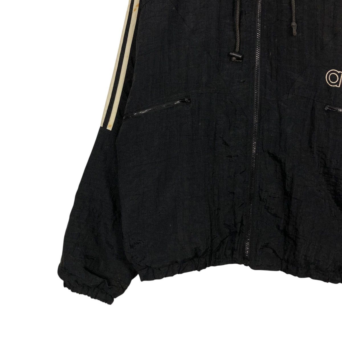 Adidas 🔥VINTAGE NYLON BOMBER JACKET ADIDAS BIG LOGO EMBROIDERY Size US M / EU 48-50 / 2 - 6 Thumbnail