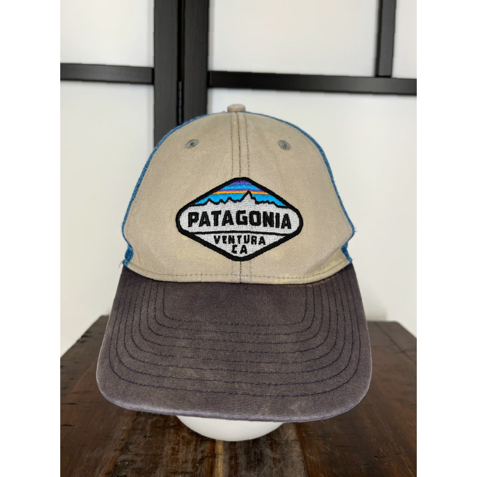Patagonia Patagonia Hat Cap Snap Back Adult One Size Beige Blue Ventura CA Trucker Duck Cap Hat Twill Cotton Polyester Shoes? Size ONE SIZE - 2 Thumbnail