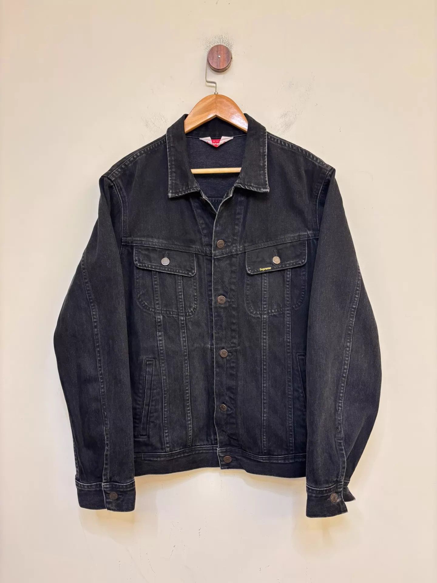 Supreme Supreme New York City Denim Jackets Black Size US L / EU 52-54 / 3 - 1 Thumbnail