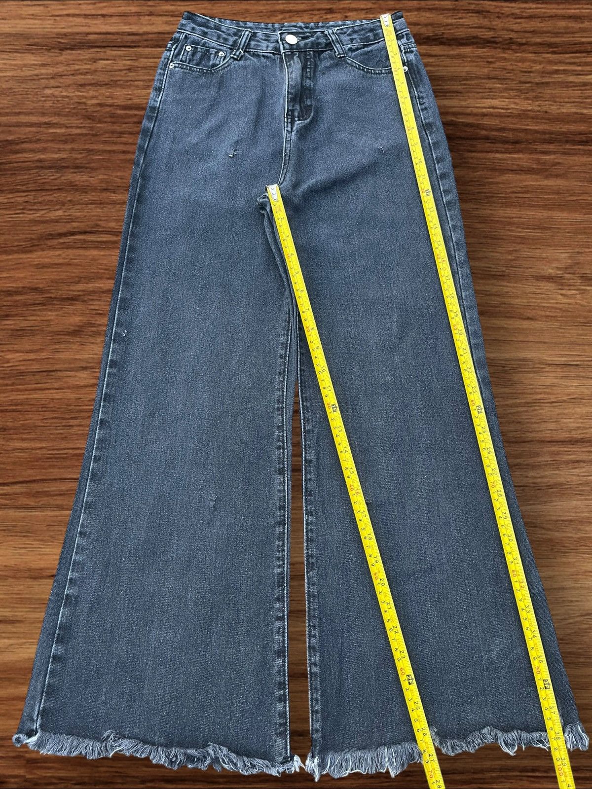 Japanese Brand Vintage Japanese Brand High Rise Baggy Frayed Wide Leg Jeans Size 25" / US 0 / IT 36 - 9 Thumbnail