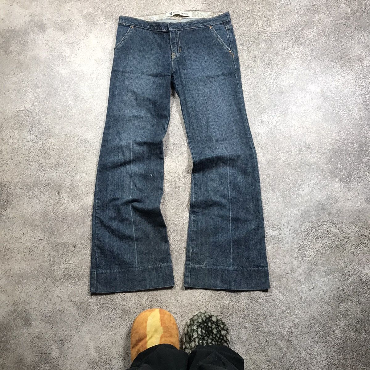 Vintage Vintage 90s Gap Baggy Distressed Flared Jeans Grunge Logo 30 Size 30" / US 8 / IT 44 - 2 Thumbnail