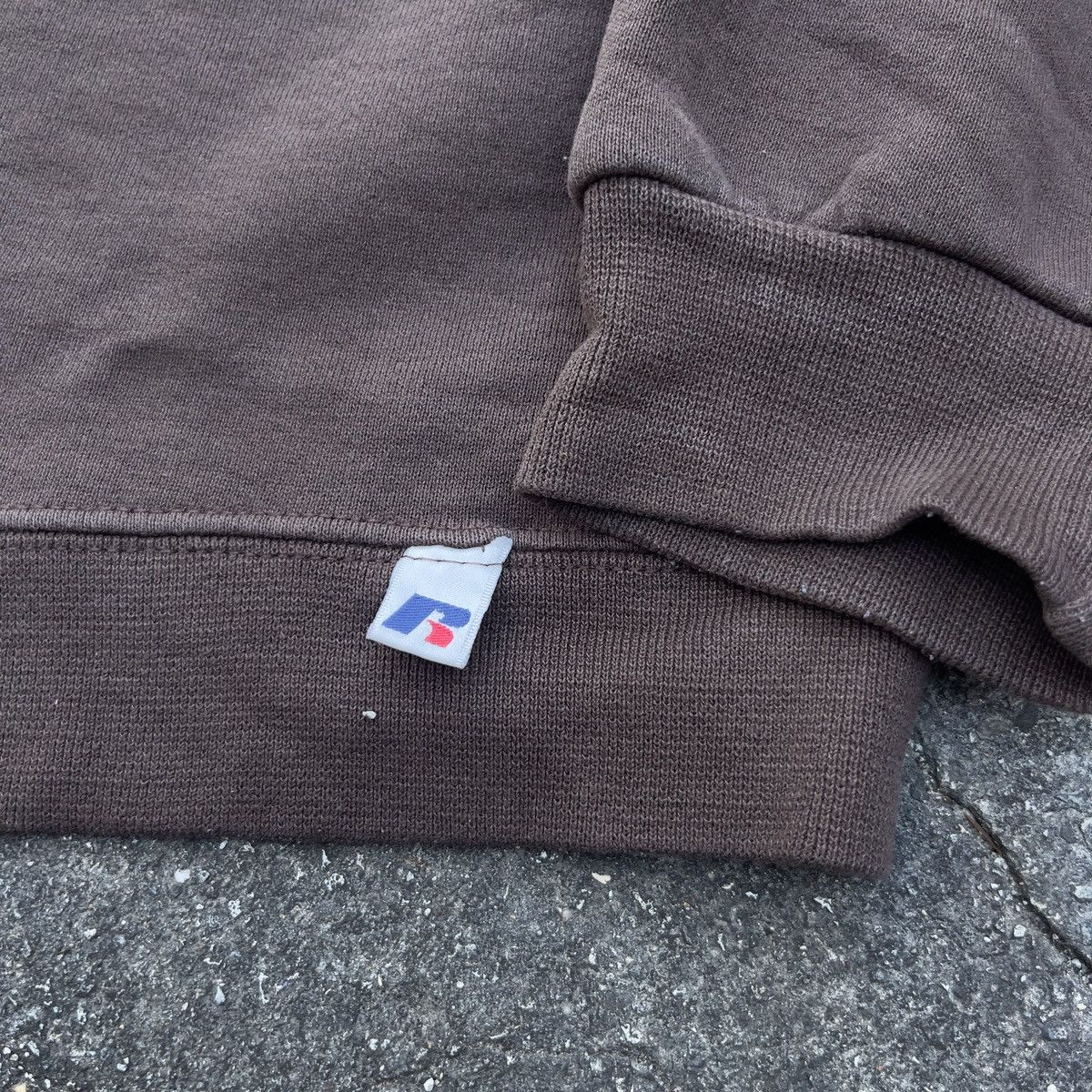 Russell Athletic × Vintage Vintage Faded Coffee Brown Y2K RUSSELL ATHLETIC Crewneck Size US XL / EU 56 / 4 - 2 Thumbnail