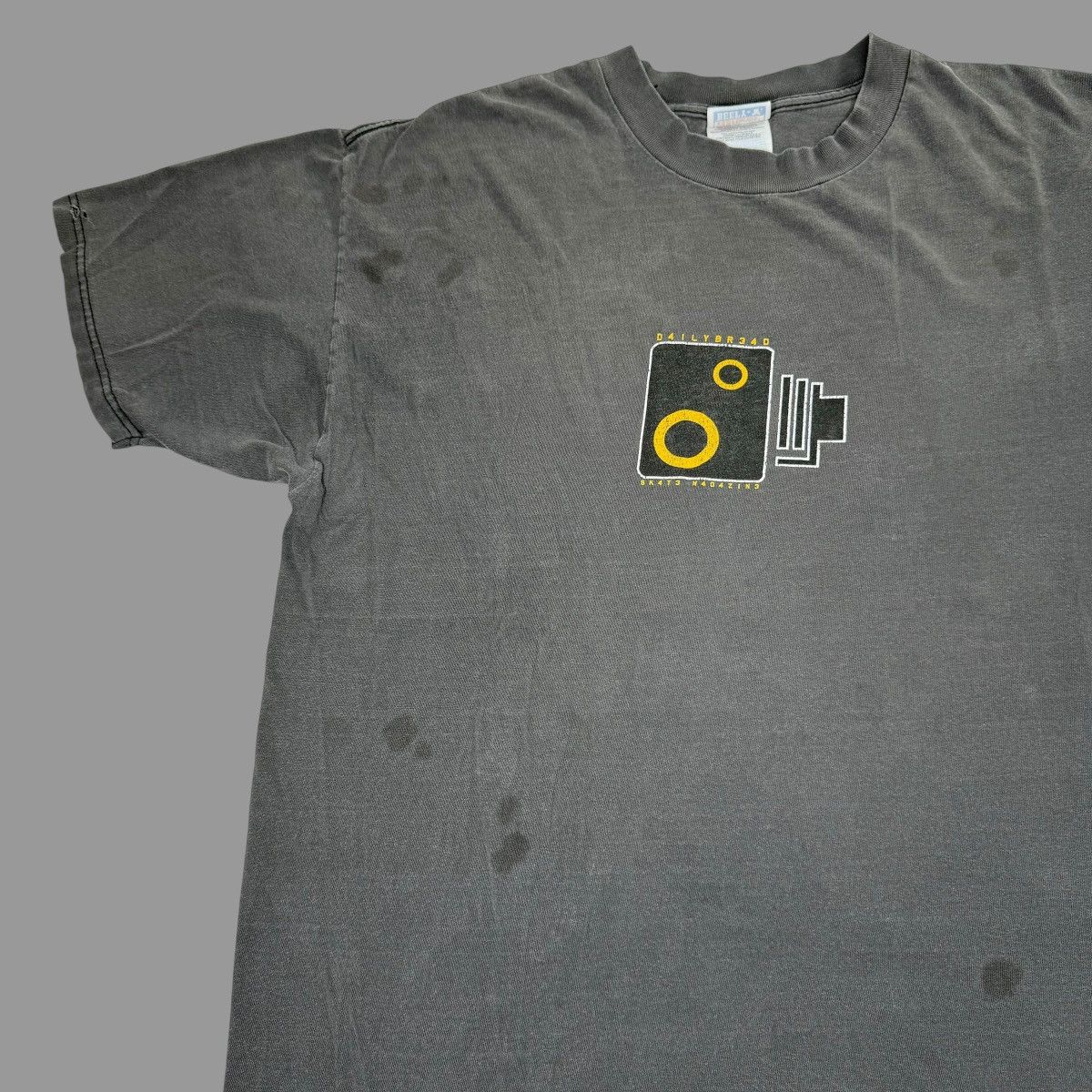 Vintage Vintage 1990s skate magazine tshirt Size US XL / EU 56 / 4 - 3 Thumbnail