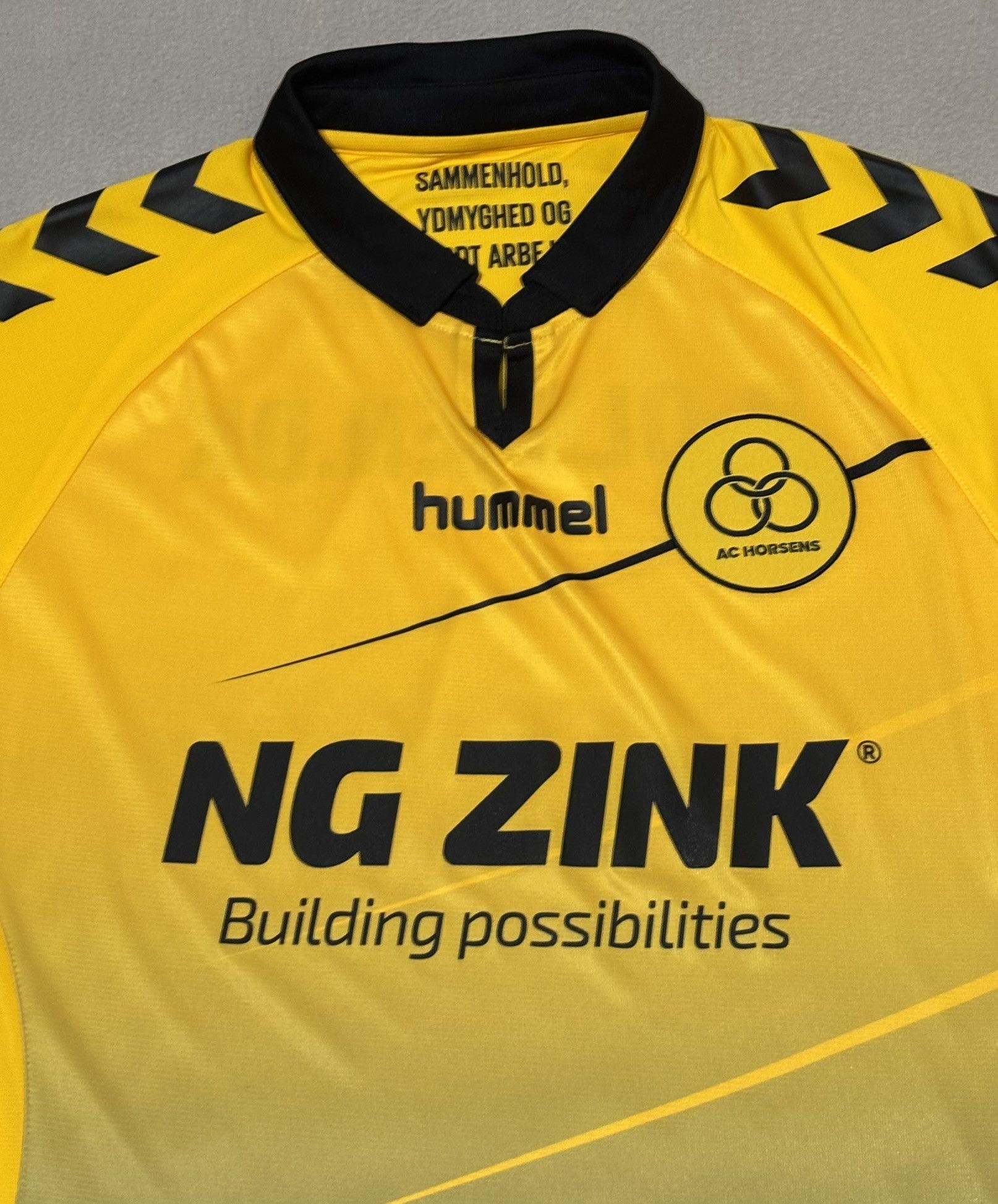 Hummel AC Horsens 2019/2021 Hummel Football Jersey Size M Size US M / EU 48-50 / 2 - 7 Thumbnail