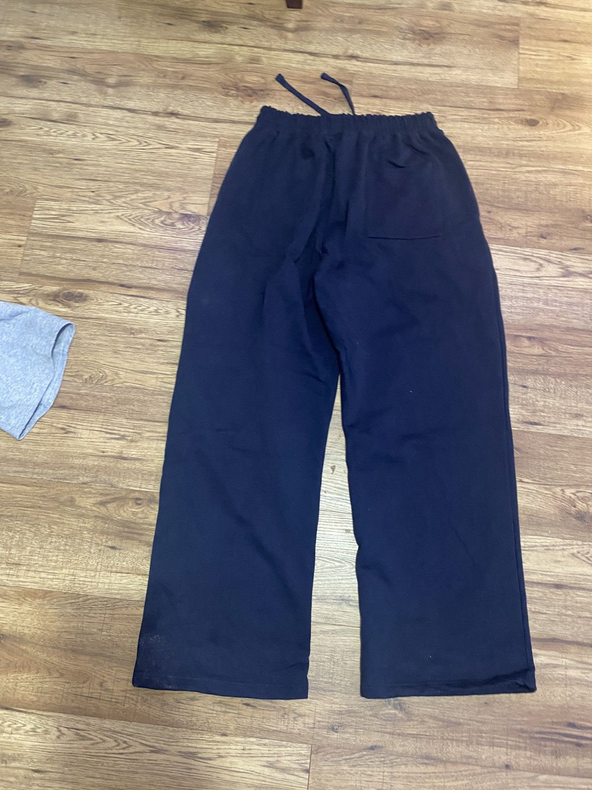 Other HOURS Navy blue baggy sweatpants Size US 36 / EU 52 - 2 Thumbnail