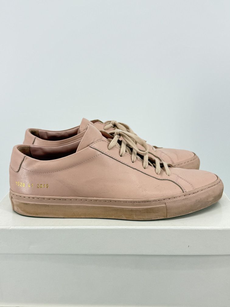 Common Projects Achilles Lo size 41 (fits US9) Size US 9 / EU 42 - 1 Thumbnail
