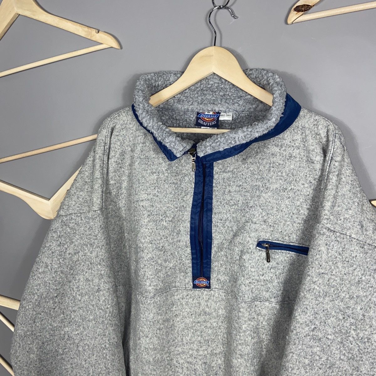 Vintage Vintage 90s Dickies Grafter Beaver Nylon Fleece Pullover Size US XXL / EU 58 / 5 - 3 Thumbnail