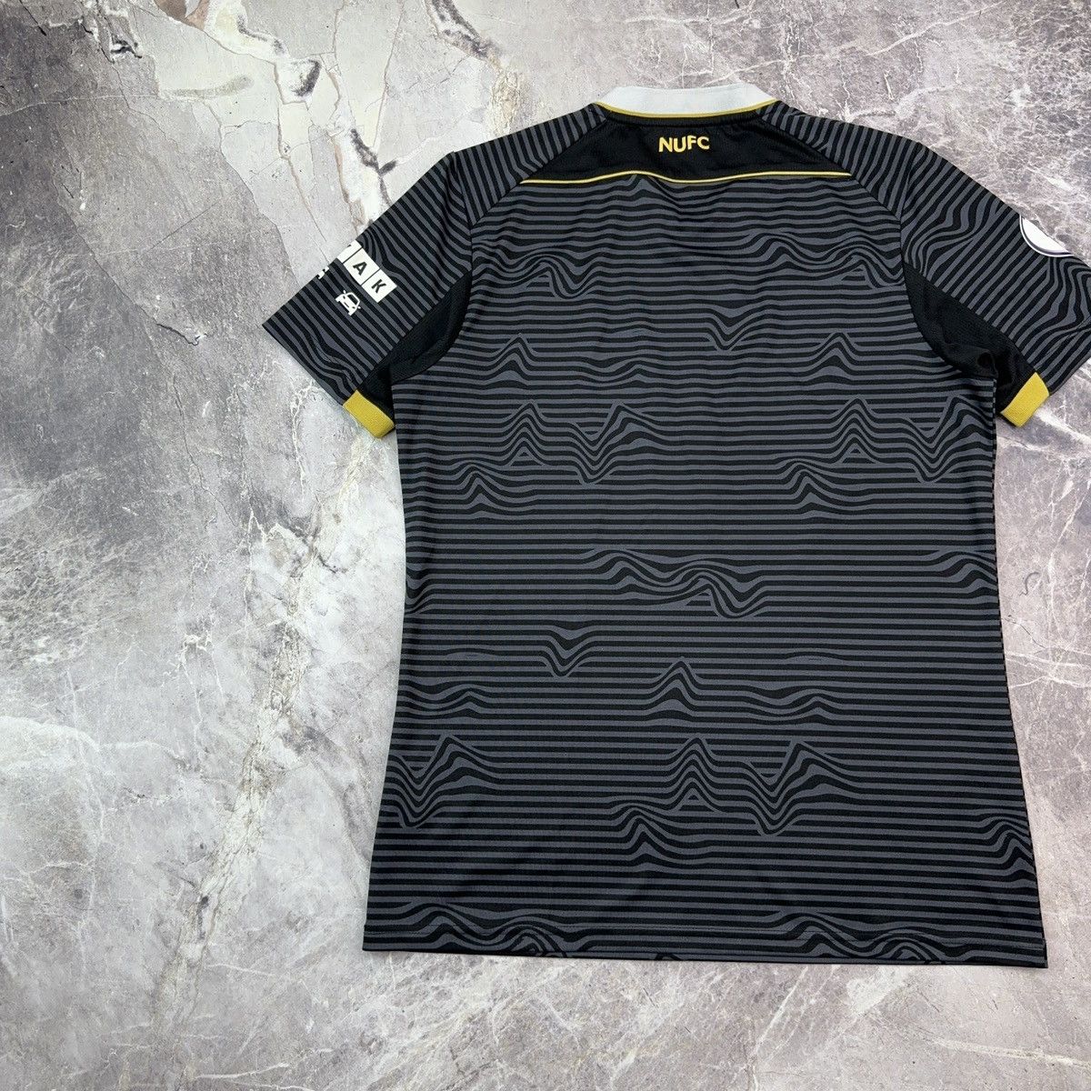 Vintage Newcastle United Castore Jersey 2021-22 Away Football Shirt Size US L / EU 52-54 / 3 - 10 Thumbnail