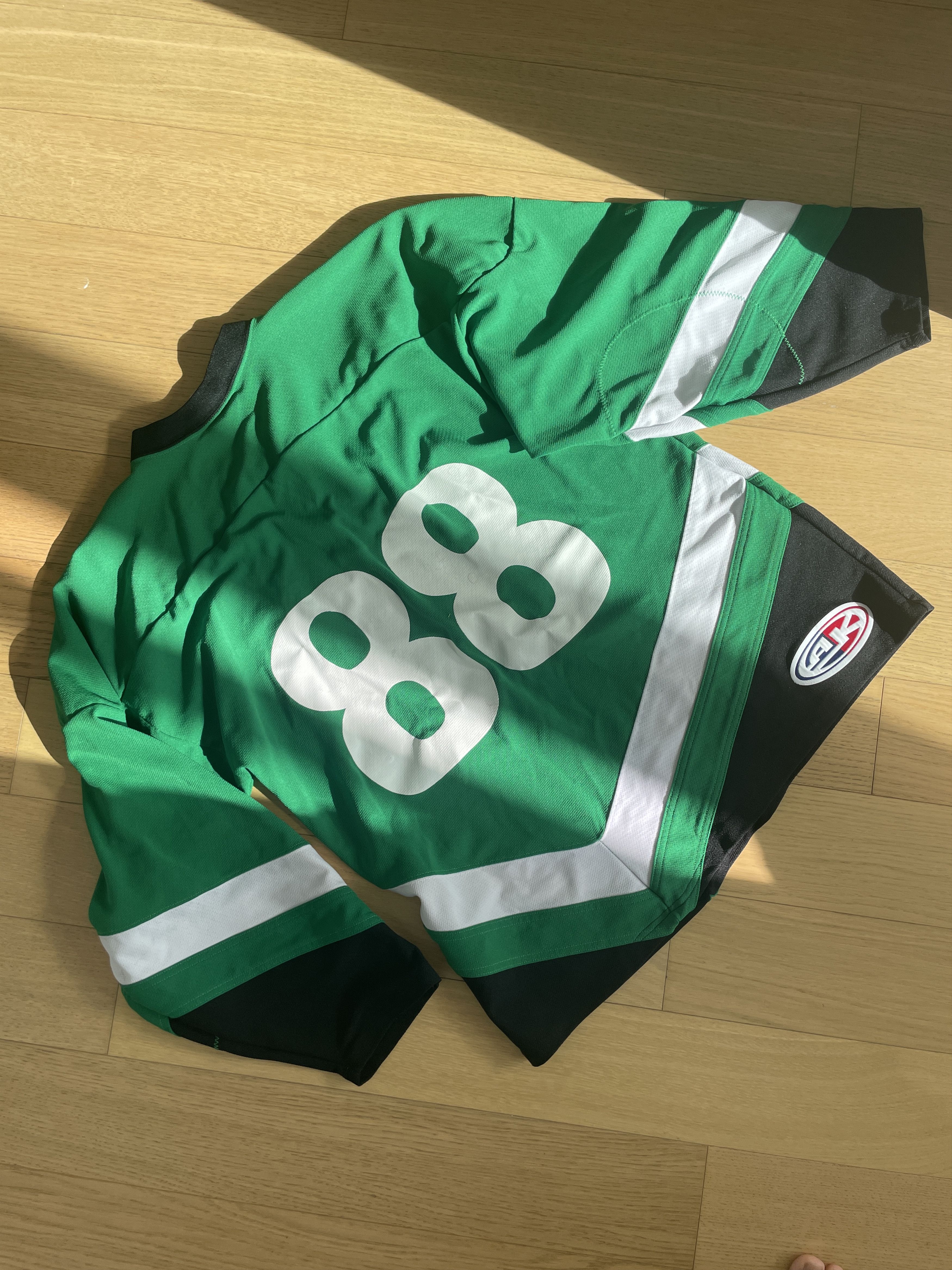 Other Custom South Park Cows Hockey Jersey AKG #88 Size US L / EU 52-54 / 3 - 2 Thumbnail