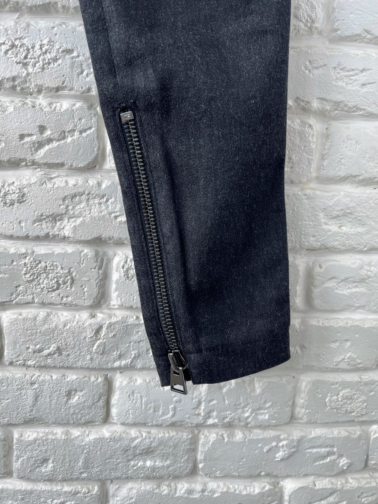 Tom Ford Tom Ford Black Sip Denim Skinny Jeans size 27 Size 27" / US 4 / IT 40 - 5 Thumbnail