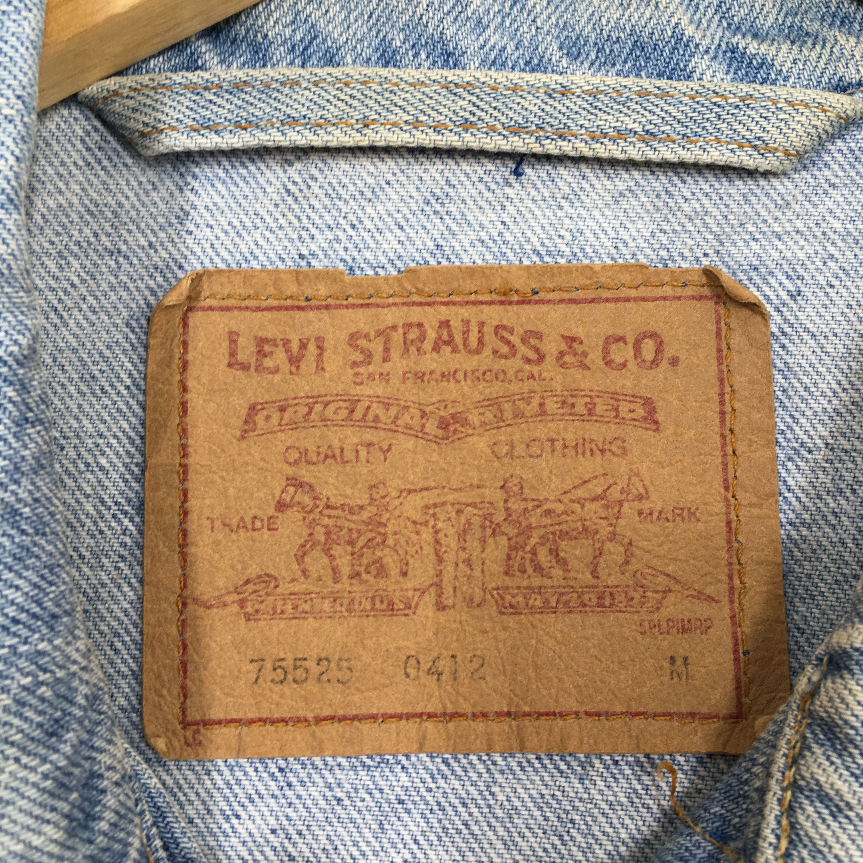 Levi's Vintage 90s Levi's Trucker Faded Denim Jacket Medium Size US M / EU 48-50 / 2 - 5 Thumbnail