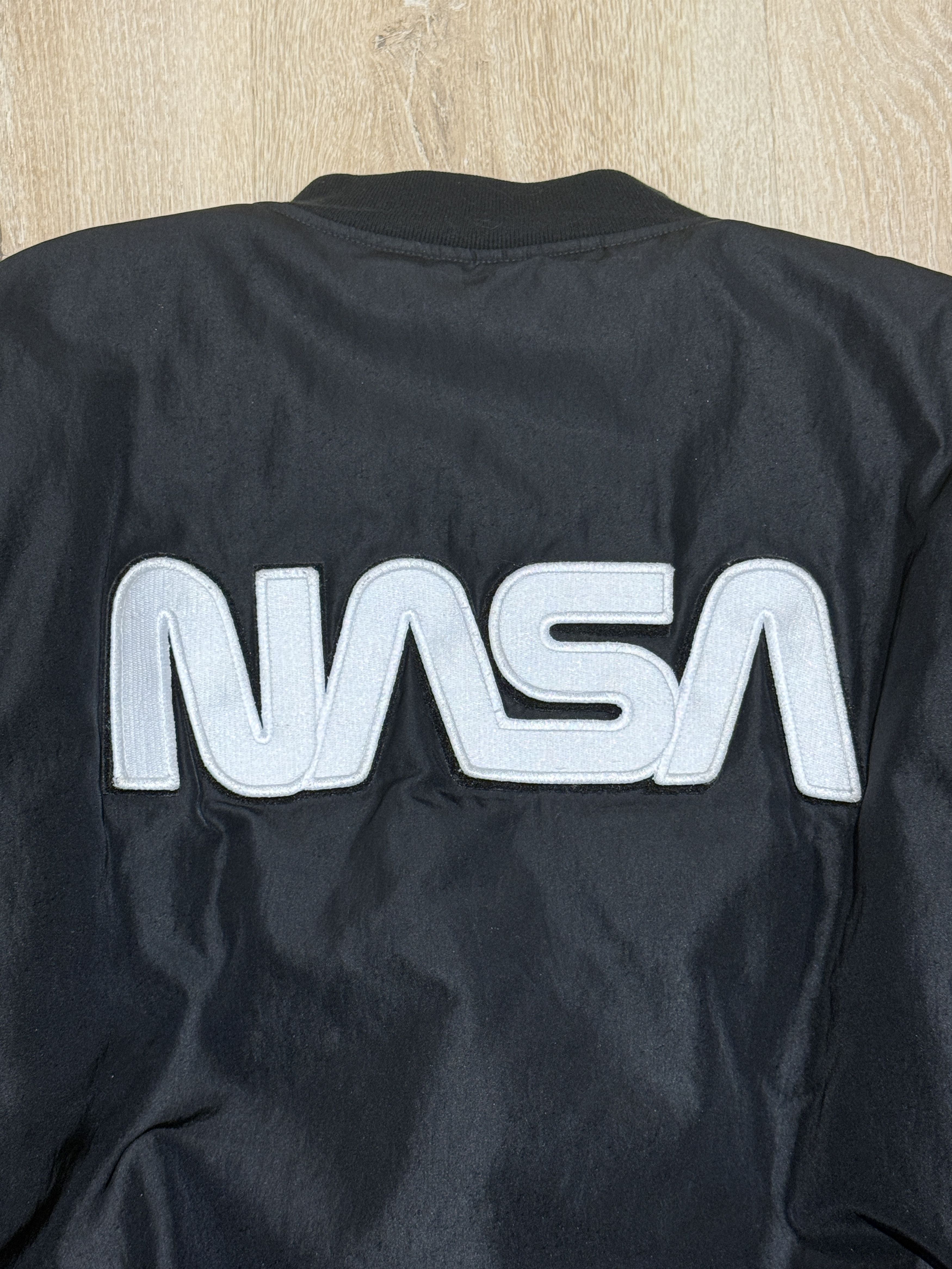 Balenciaga Balenciaga x NASA FW21 Bomber Jacket Size US XXS / EU 40 - 10 Thumbnail