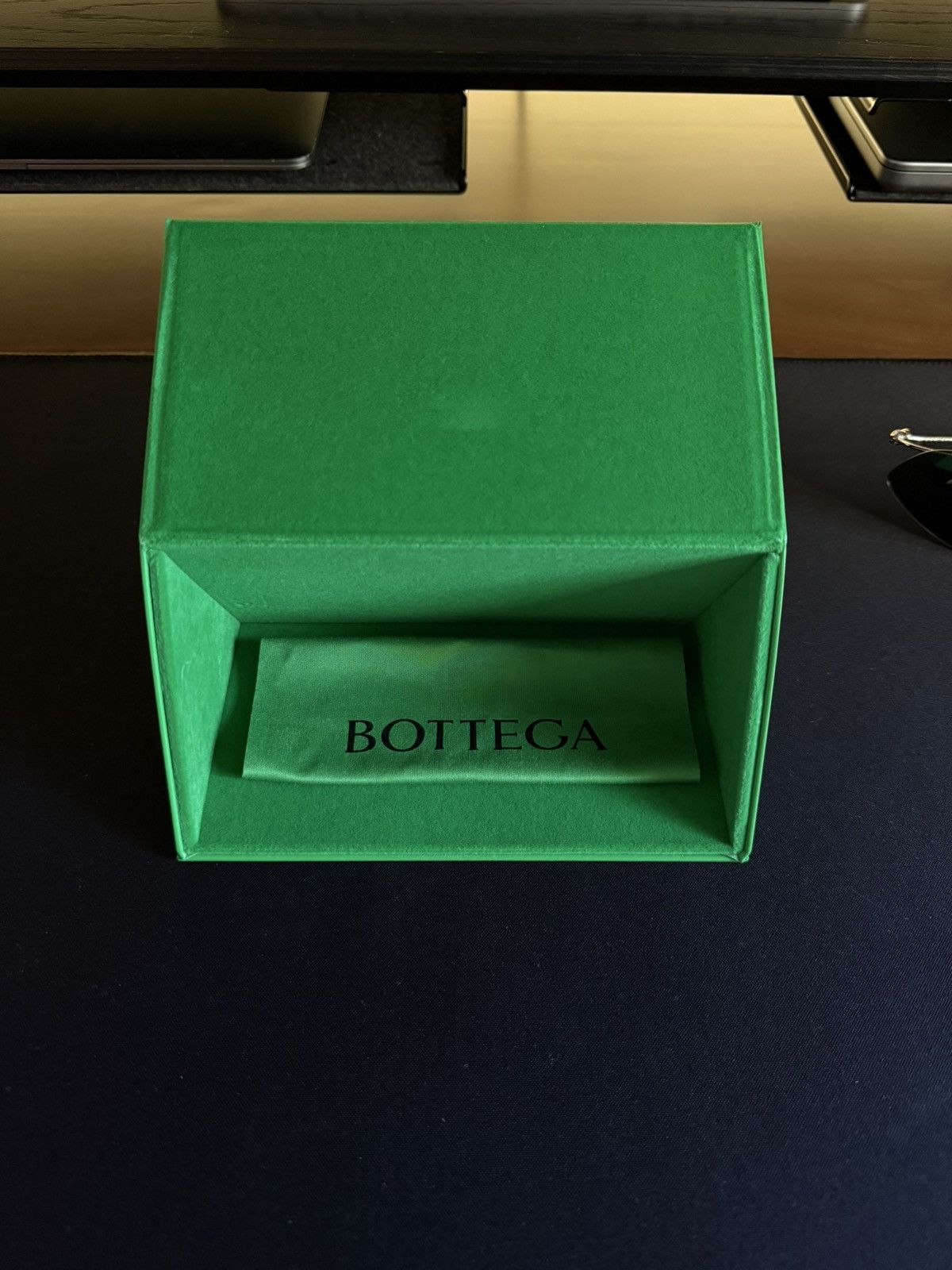 Bottega Veneta Bottega Veneta Silver Shield Sunglasses Size ONE SIZE - 6 Thumbnail