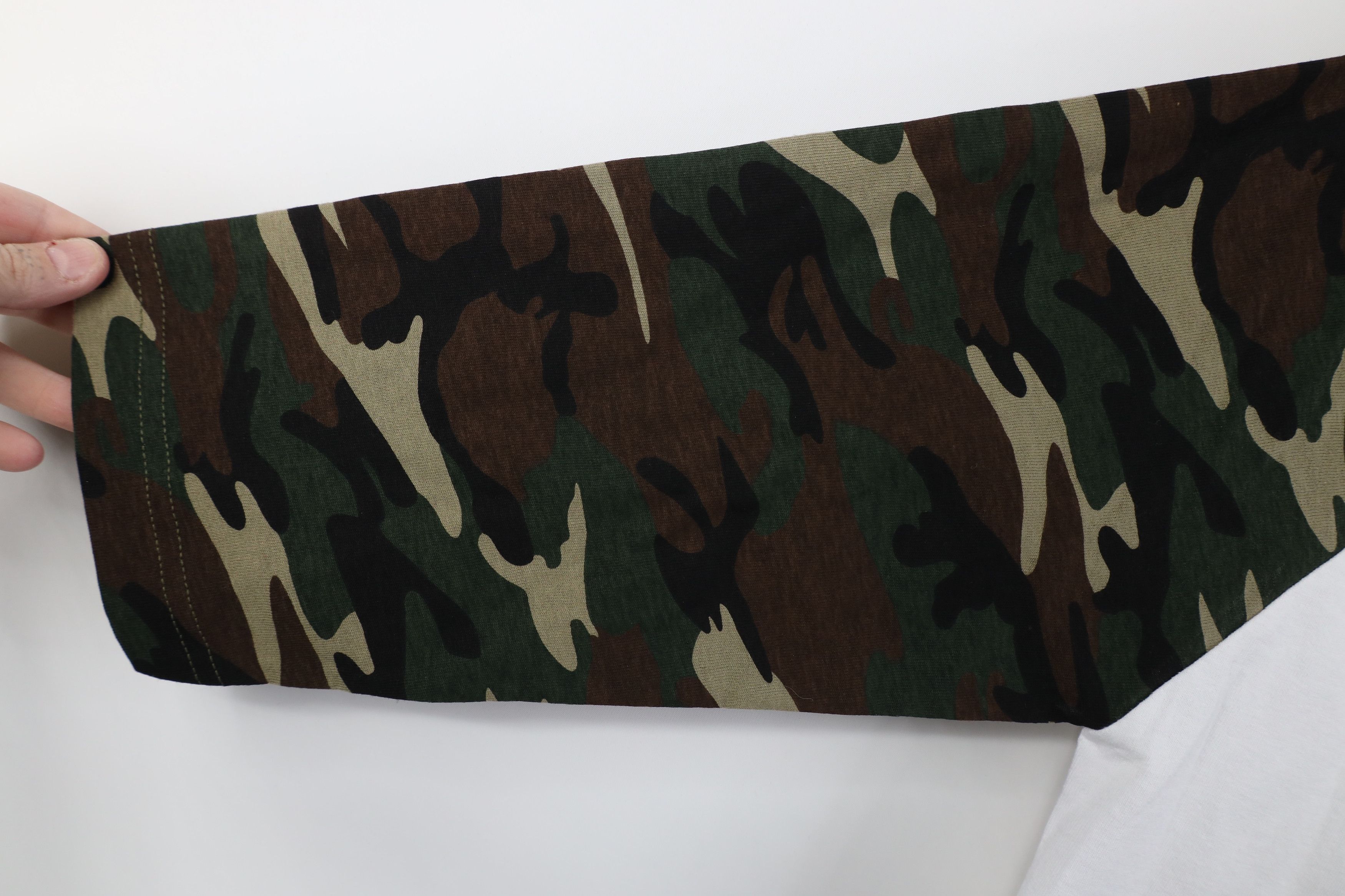 Vintage Vintage 90s Y2K Jeep Motor Co Camouflage Baseball T-Shirt Size US S / EU 44-46 / 1 - 5 Thumbnail