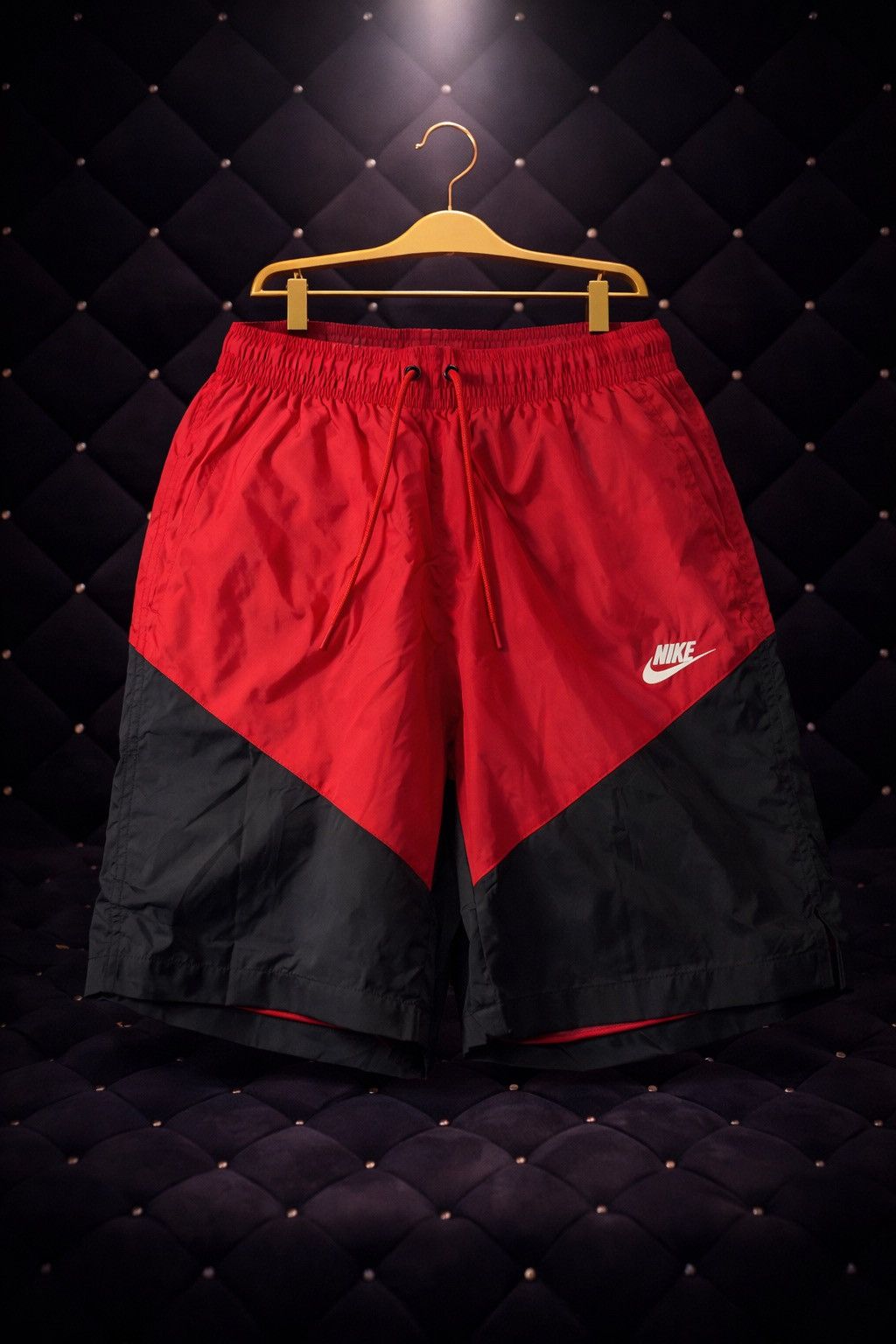 Nike NIKE COLORBLOCK WOVEN ATHLETIC SHORTS Size US 30 / EU 46 - 1 Preview