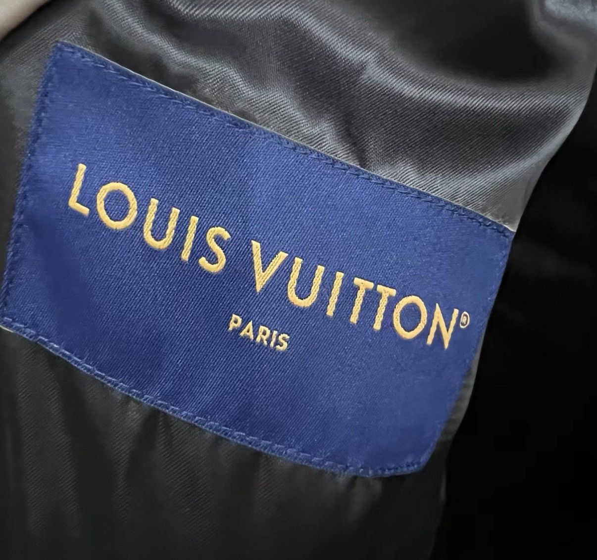 Louis Vuitton Louis Vuitton Dark Brown Suede Jacket J41 Size US M / EU 48-50 / 2 - 4 Thumbnail