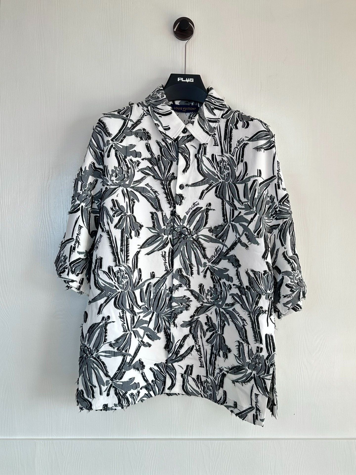 Louis Vuitton Louis Vuitton Seagrass Monogram Short Sleeve Shirt Size US M / EU 48-50 / 2 - 1 Thumbnail
