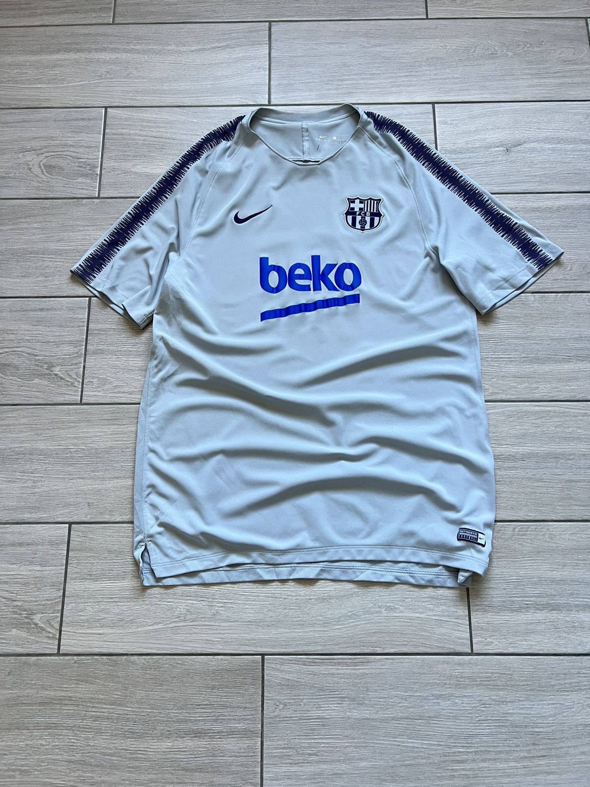 Vintage Nike FC Barcelona 2018 Breathe Football Training Top Size US M / EU 48-50 / 2 - 1 Thumbnail