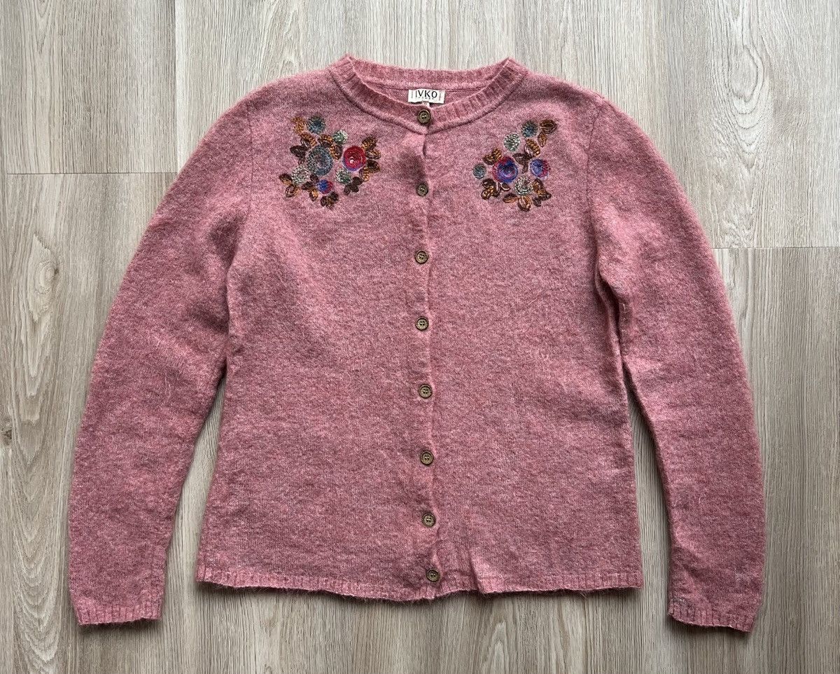 Vintage Vintage Ivko Pink Knit Cardigan Embroidered Flowers Sweater Size S / US 4 / IT 40 - 1 Thumbnail