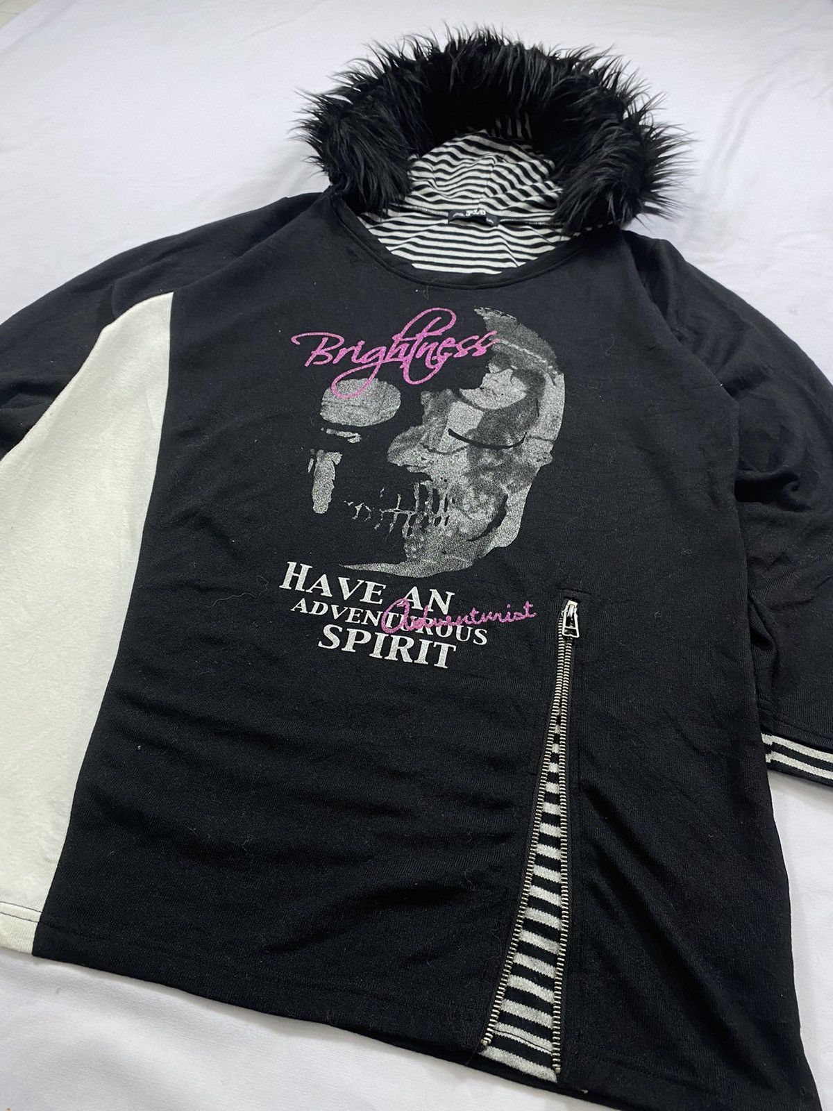 20471120 Japanese Poem Gothic punk skull fur hoodie ifsix lgb style Size US L / EU 52-54 / 3 - 2 Thumbnail
