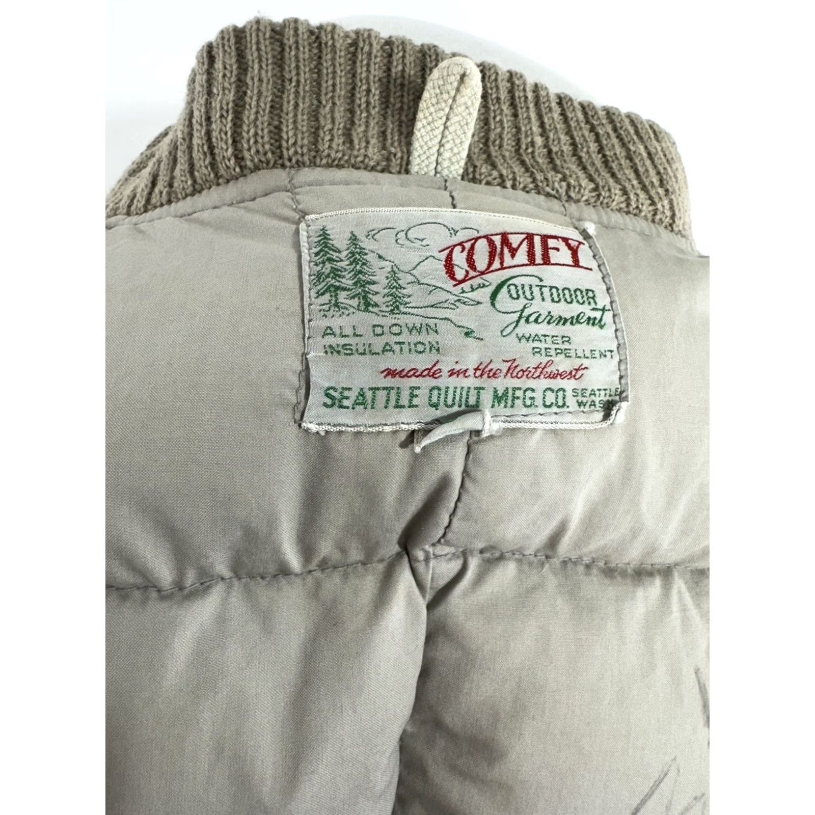 Vintage VINTAGE COMFY / SEATTLE QUILT DOWN INSULATED Jacket Mens S Beige / Khaki 80s 90s C6 Size US S / EU 44-46 / 1 - 6 Thumbnail