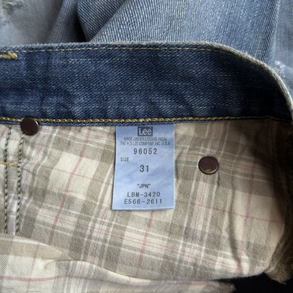 NANO universe x Lee Collaboration Light Blue Wash Distressed Denim Jeans Size US 31 - 9 Thumbnail