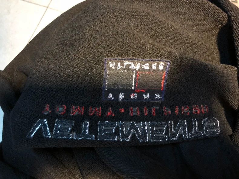 Vetements Vetements Tommy Hilfiger Collab Patchwork Hoodie Size US S / EU 44-46 / 1 - 8 Thumbnail