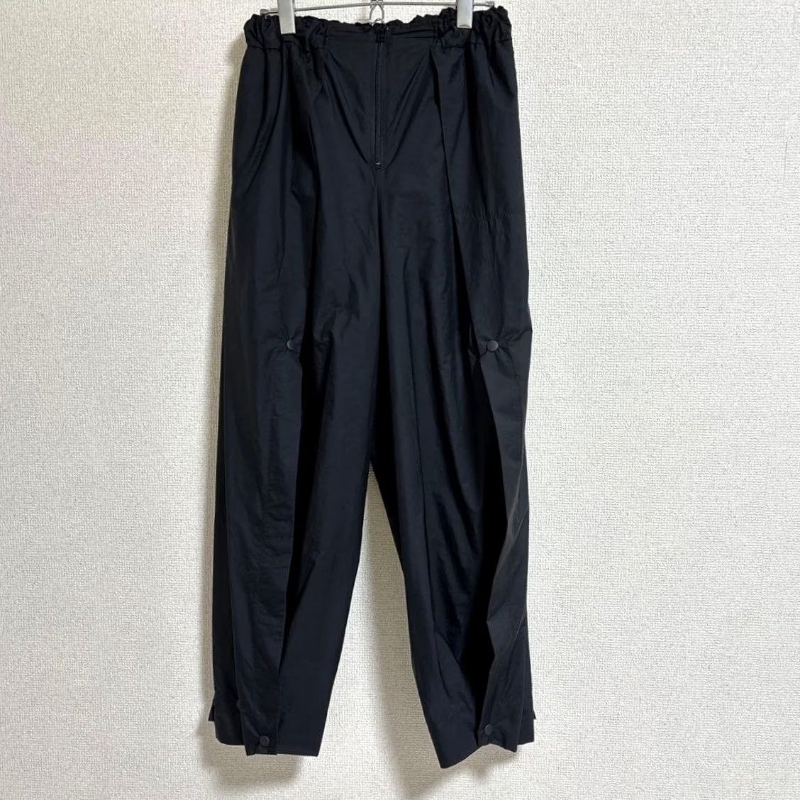 Issey Miyake ISSEY MIYAKE 20SS Nylon Parachute Pants Black Size 1 Womens Size 25" / US 0 / IT 36 - 2 Thumbnail