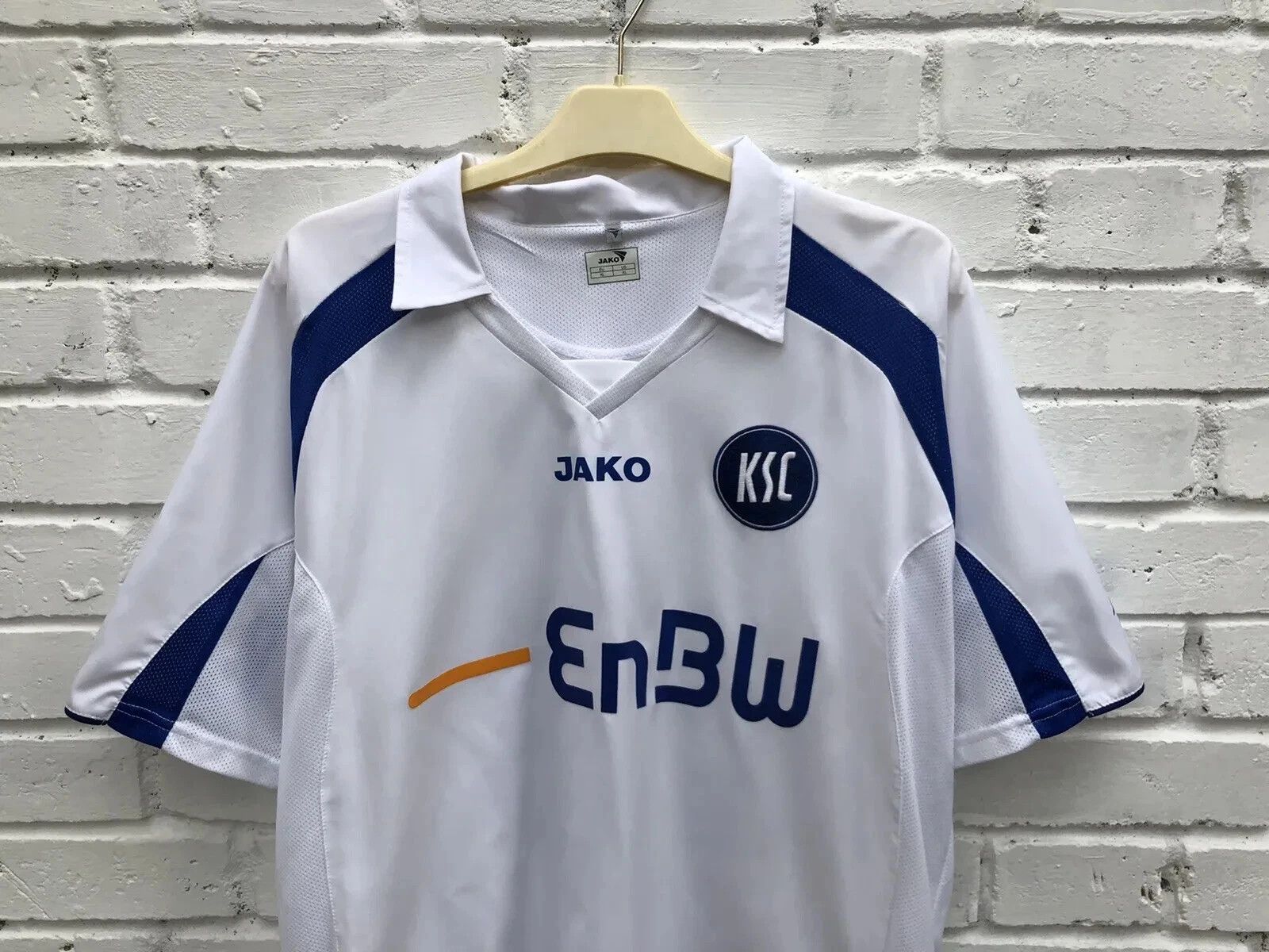 Vintage VINTAGE KARLSRUHER 2006 2007 HOME FOOTBALL JERSEY SOCCER #10 Size US XL / EU 56 / 4 - 3 Thumbnail