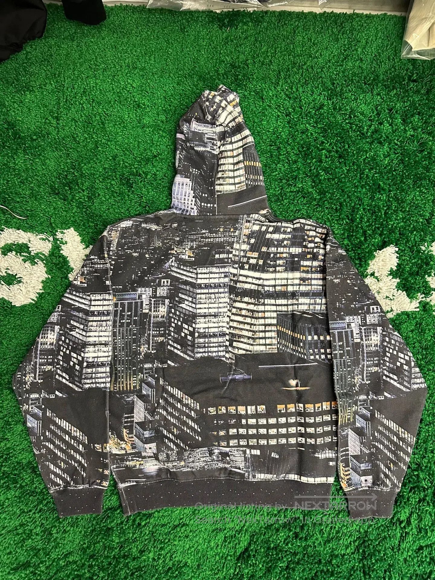 Kith Kith Monday Program Gotham BoxLogo Hoodie. Size US XL / EU 56 / 4 - 2 Thumbnail