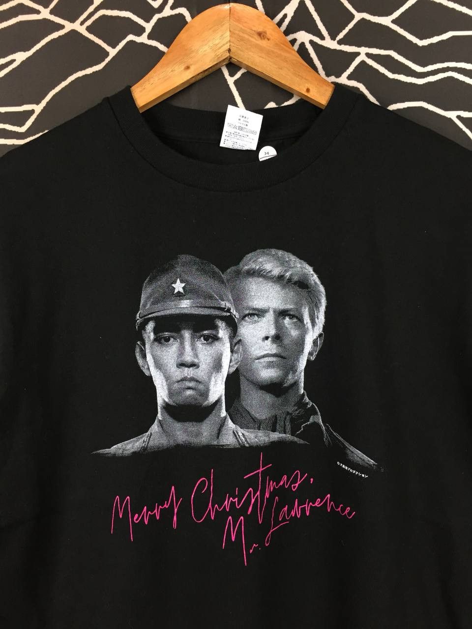 Vintage Merry Christmas Mr.Lawrence Movie David Bowie & Sakamoto Tee Size US M / EU 48-50 / 2 - 3 Thumbnail