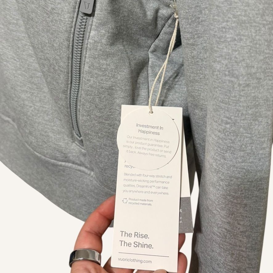 Vuori NWT Vuori Halo Basin Bomber Jacket Women Small Pale Gray NEW Size S / US 4 / IT 40 - 10 Thumbnail