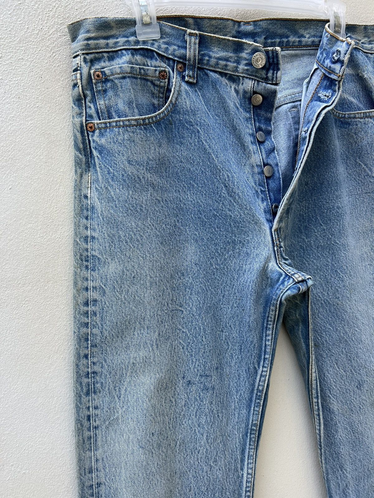 Levi's Vintage 80s Levi’s 501 Faded Light Blue Denim Jeans Size US 34 / EU 50 - 7 Thumbnail