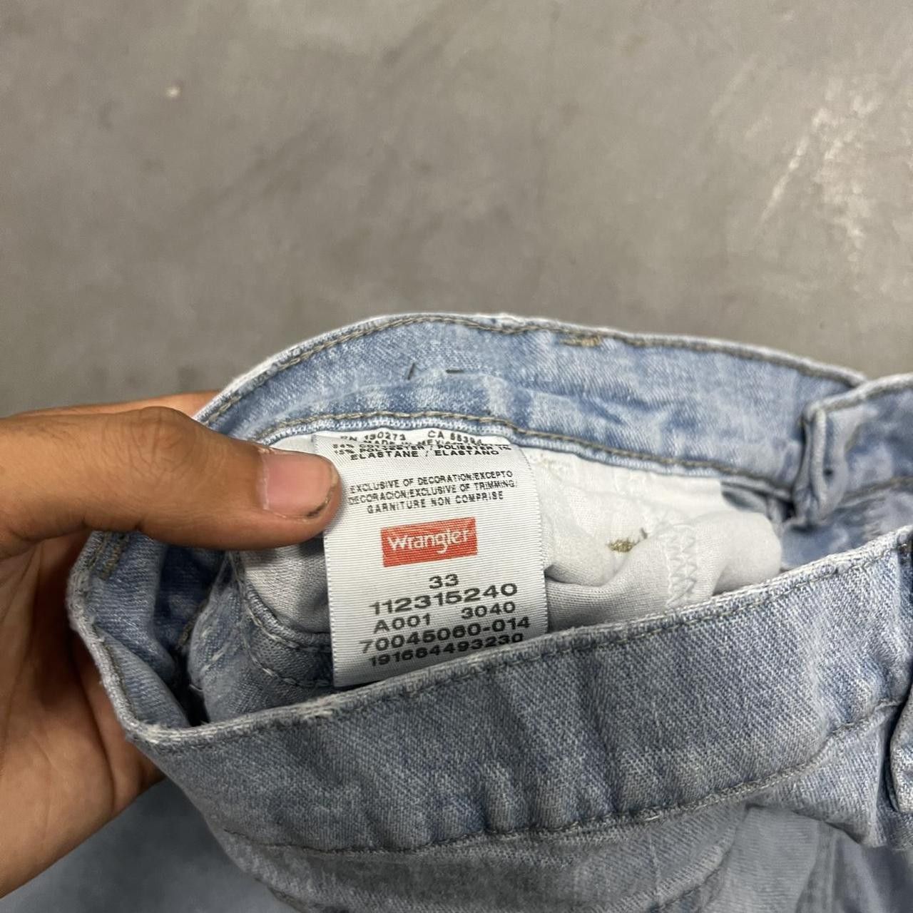 Vintage Crazy Vintage Y2K/2000s Carhartt Style Carpenter Light Blue Wash Denim Shorts Jorts! Size US 33 - 3 Thumbnail