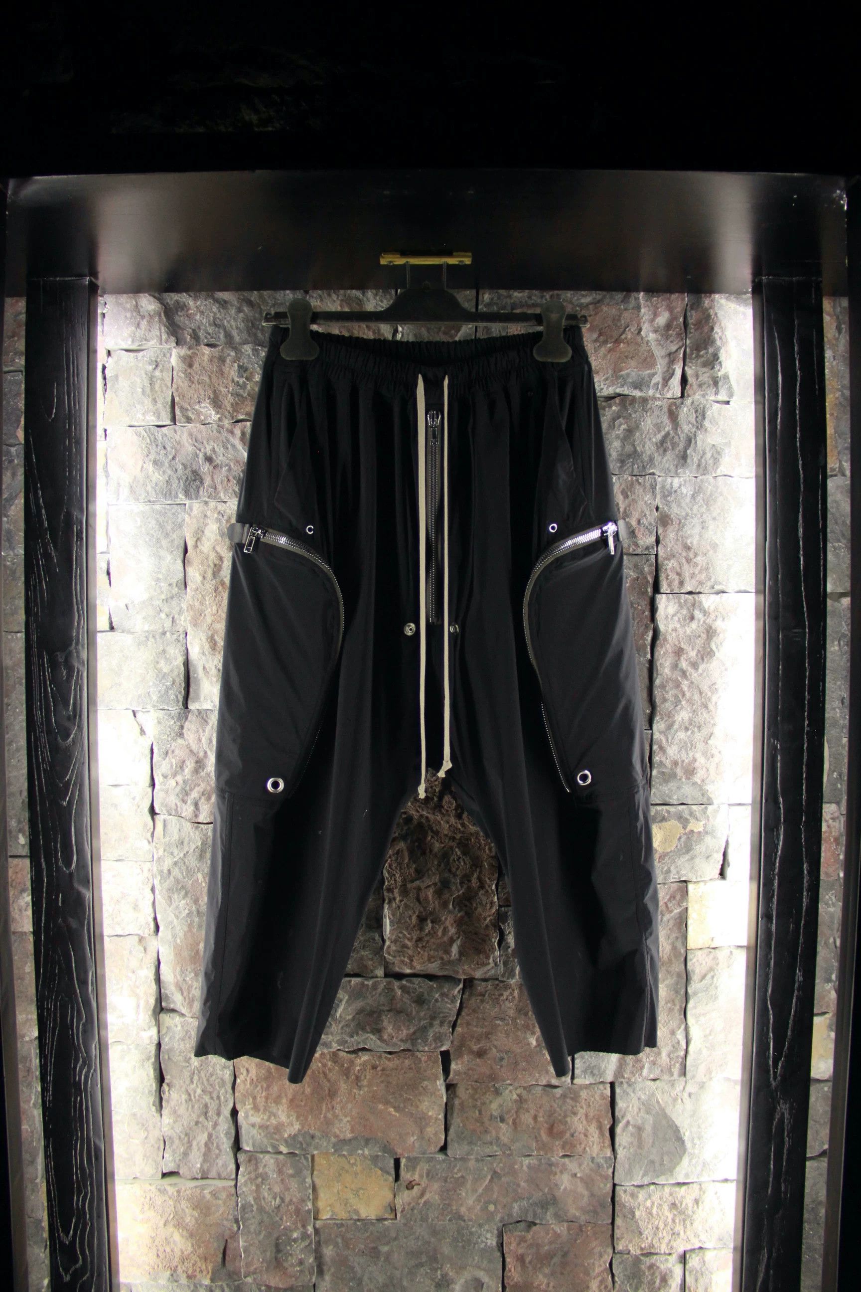 Rick Owens Rick Owens White Casual Pants Men 30 Size US 30 / EU 46 - 1 Thumbnail