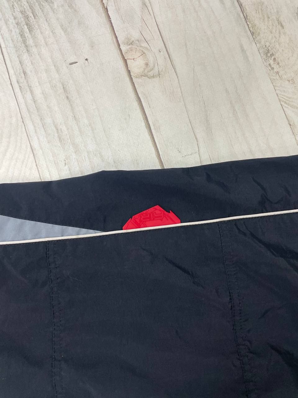 Nike Vintage Nike Air Pants 00s Nylon Striped Swoosh Y2K Baggy Size US 34 / EU 50 - 6 Thumbnail