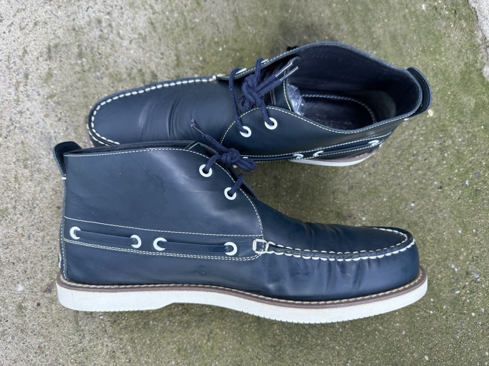 Louis Vuitton 🔥Louis Vuitton🔥(LI 1120) Yucatan Boat High Top shoes Size US 9 / EU 42 - 4 Thumbnail