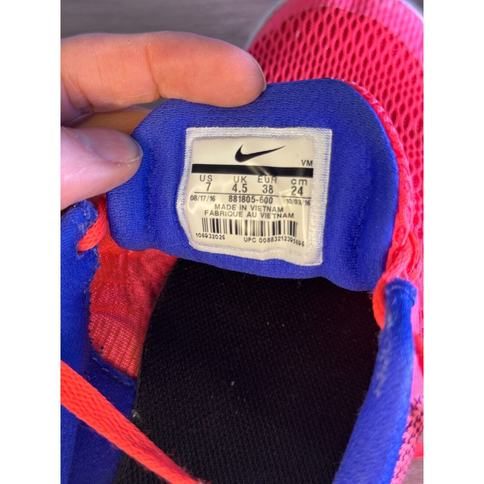 Nike Nike Free RN Motion Flyknit Women’s Shoes Sz 7 - Crim/Black Size US 4.5 / IT 34.5 - 6 Thumbnail