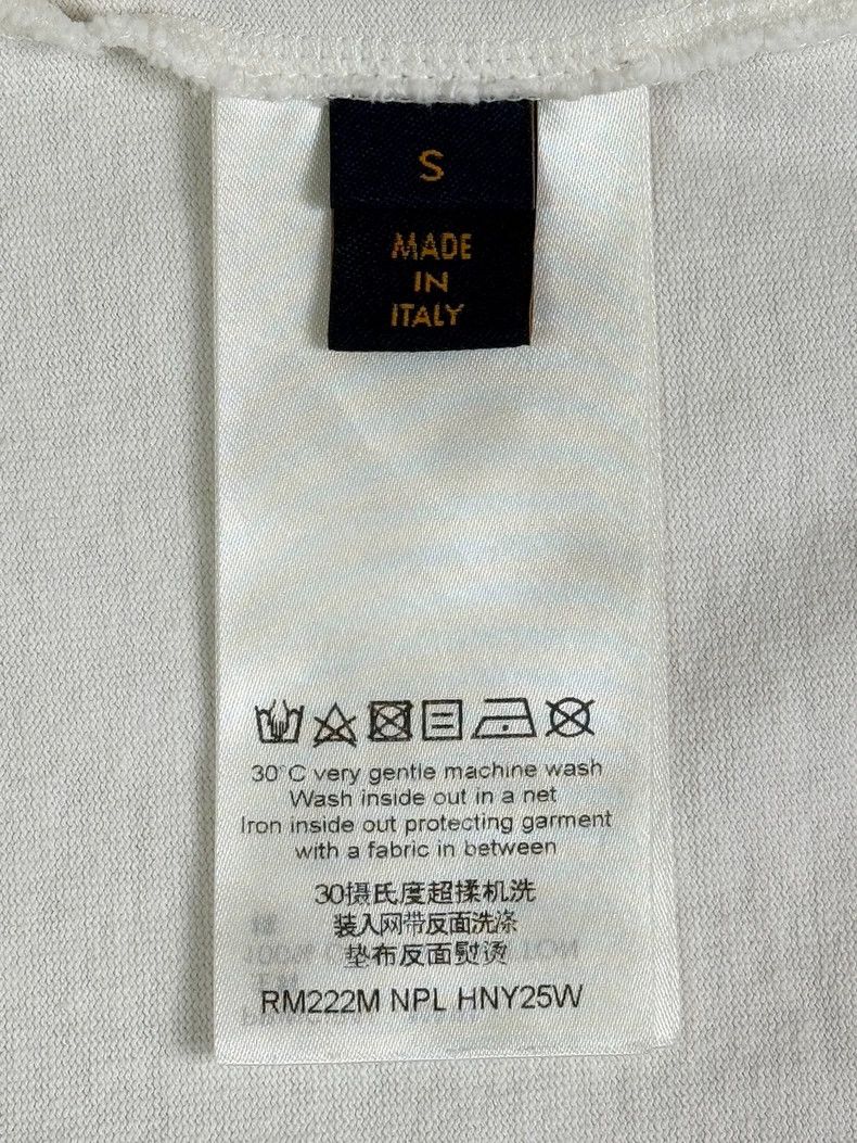 Louis Vuitton Louis Vuitton Graffiti embroidered short sleeves Size US S / EU 44-46 / 1 - 6 Thumbnail