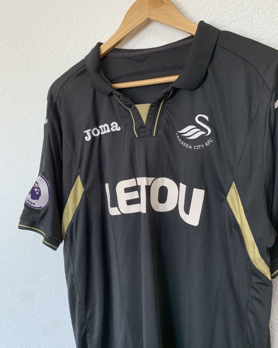 Joma SWANSEA JOMA 2017/2018 THIRD KIT SOCCER JERSEY LETOU Size US L / EU 52-54 / 3 - 2 Thumbnail
